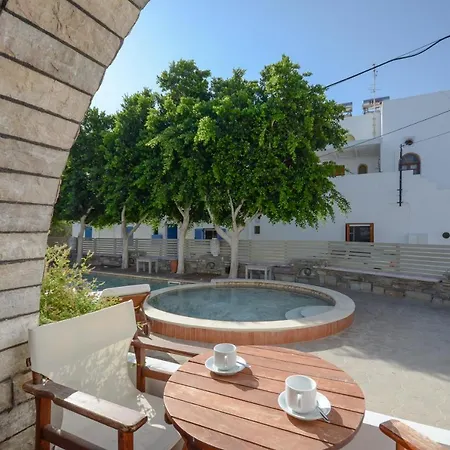 δήμητρα Ξενοδοχείο με διαμερίσματα 2*