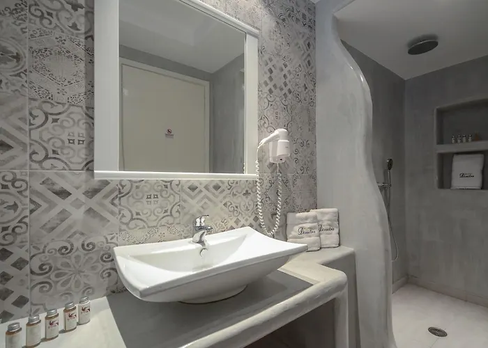 迪米特拉公寓式酒店